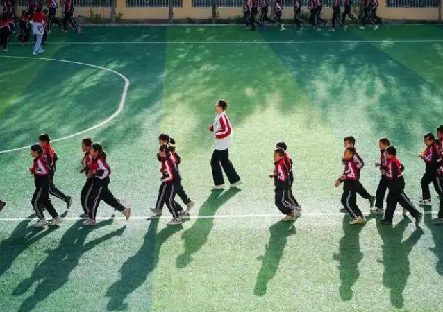 教育之间的有机联合特别是要充分发挥家长教育的基础性效果